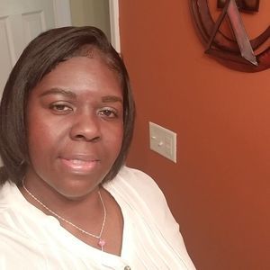 Meet your Posher, Yolanda